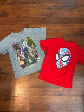 Boys superhero tee shirt bundle of 2 shirts